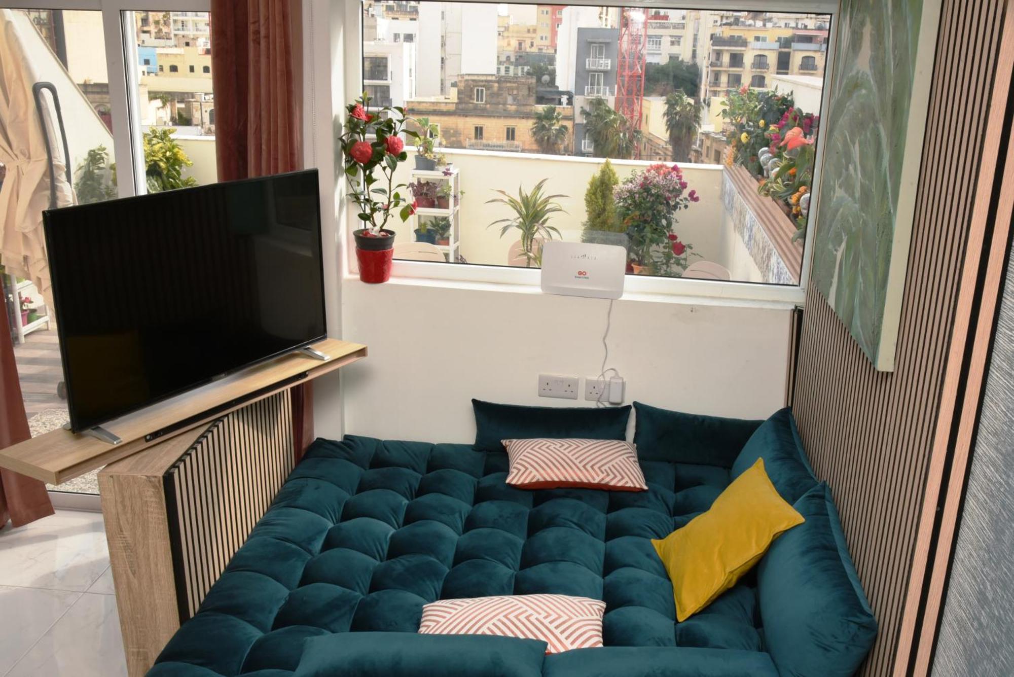 5 Star Luxury Marina Penthouse - Stunning Sea Views And Prime Location * Msida